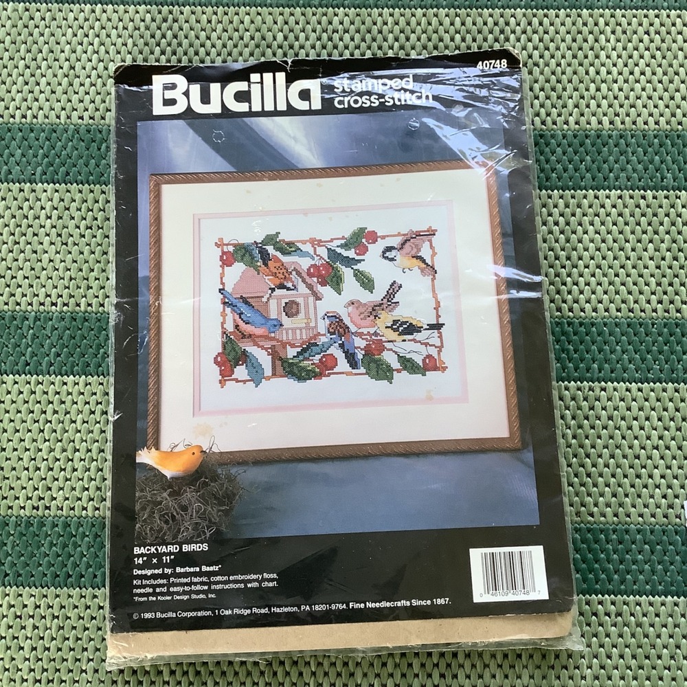 Bucilla Backyard Birds Stamped Cross Stitch Kit 40748 Barbara Baatz 1993 Vintage